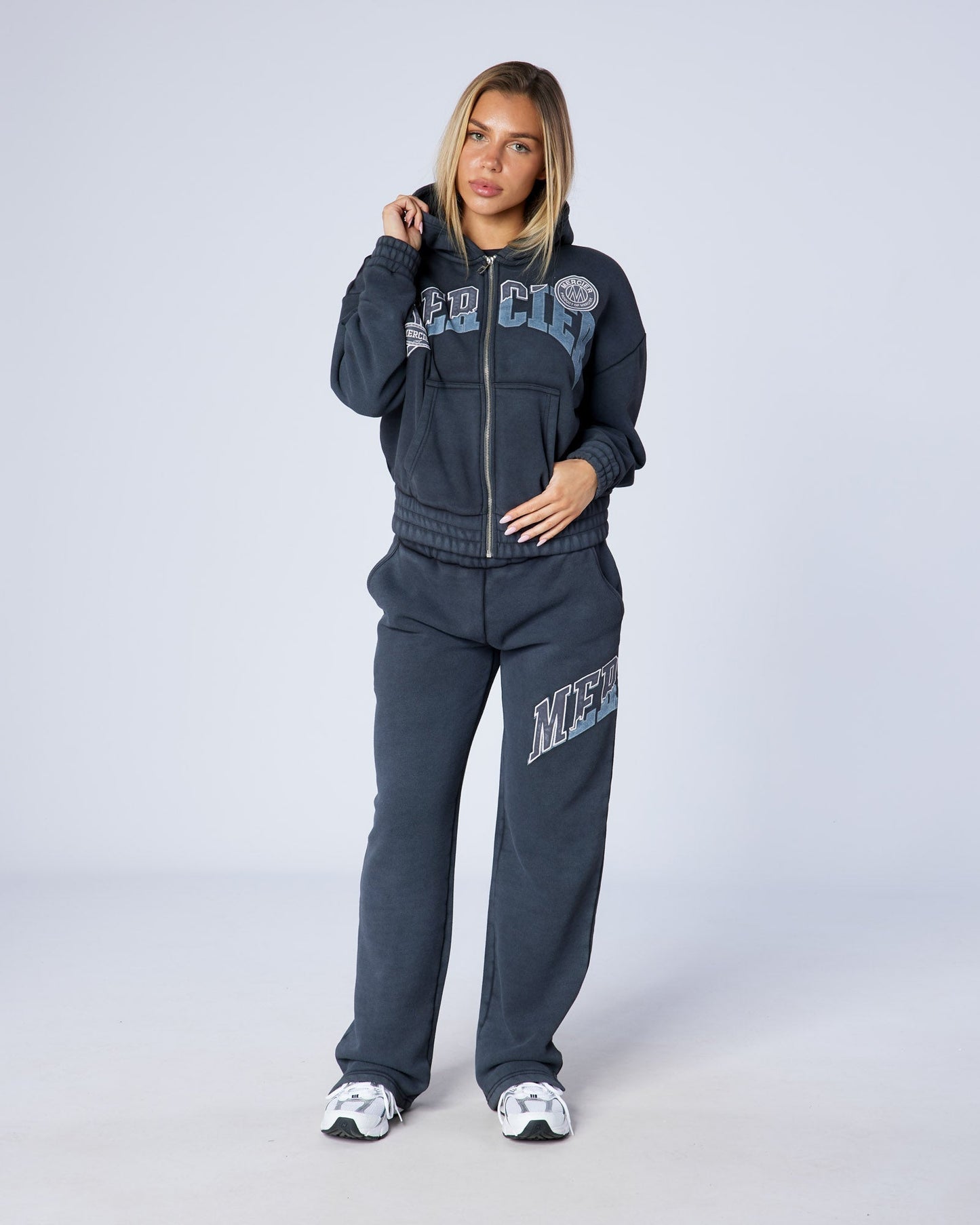Mercier Women's Charcoal Shatter Hood